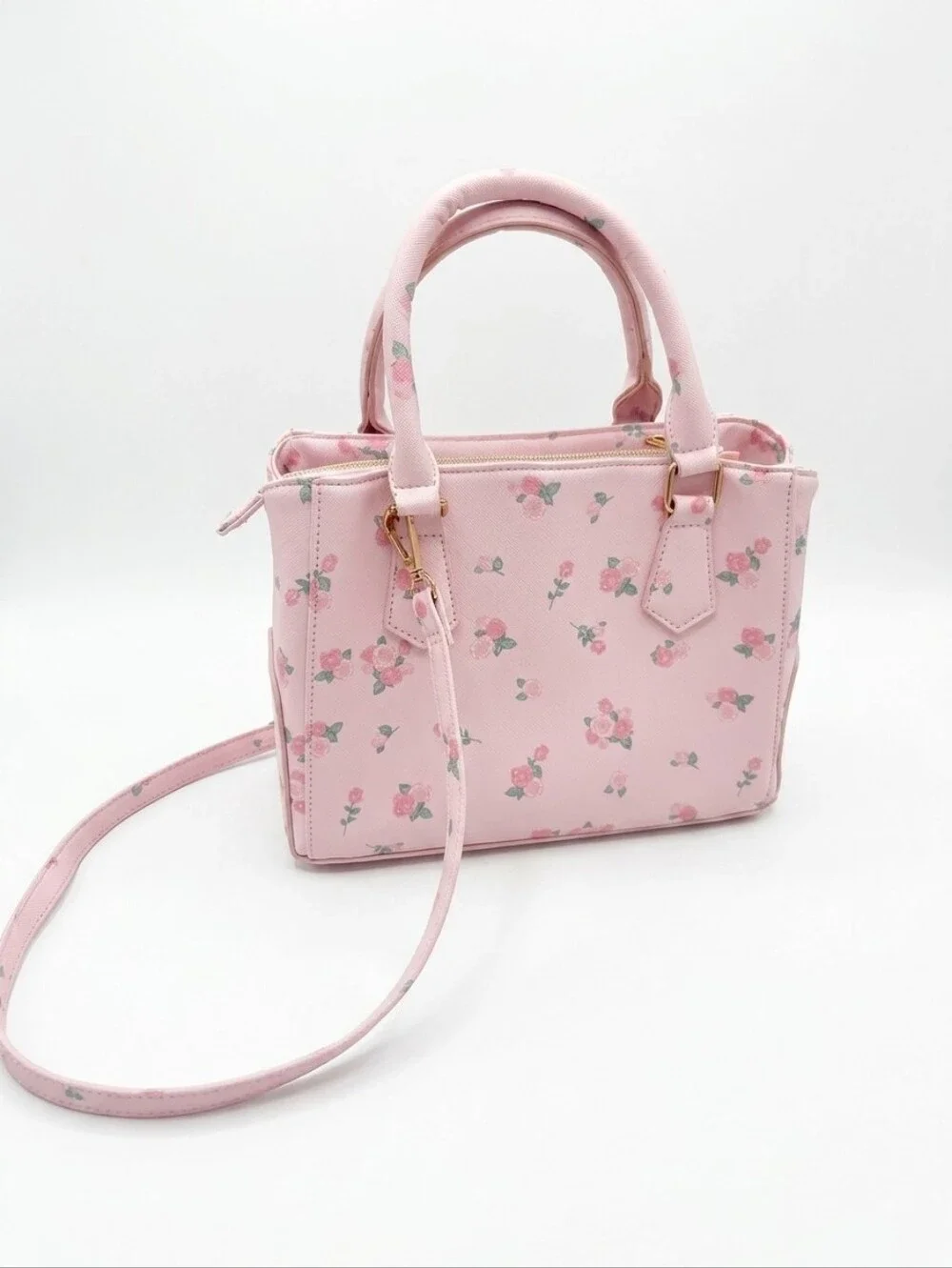 Under One Sky Pink Purse, Crossbody Straps, Pompom, Roses And Hearts, Quilted